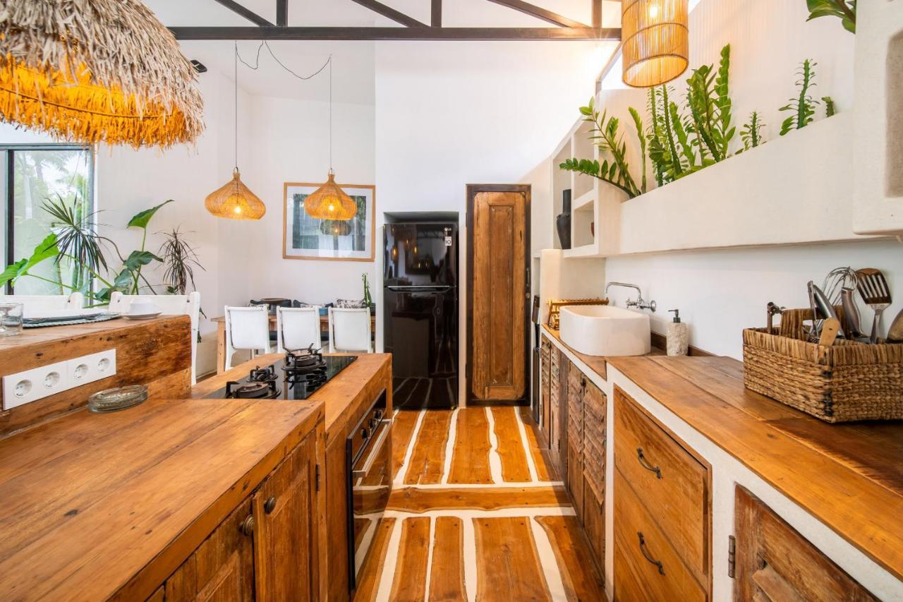 Villa Yogi Surf 3 Canggu Екстер'єр фото